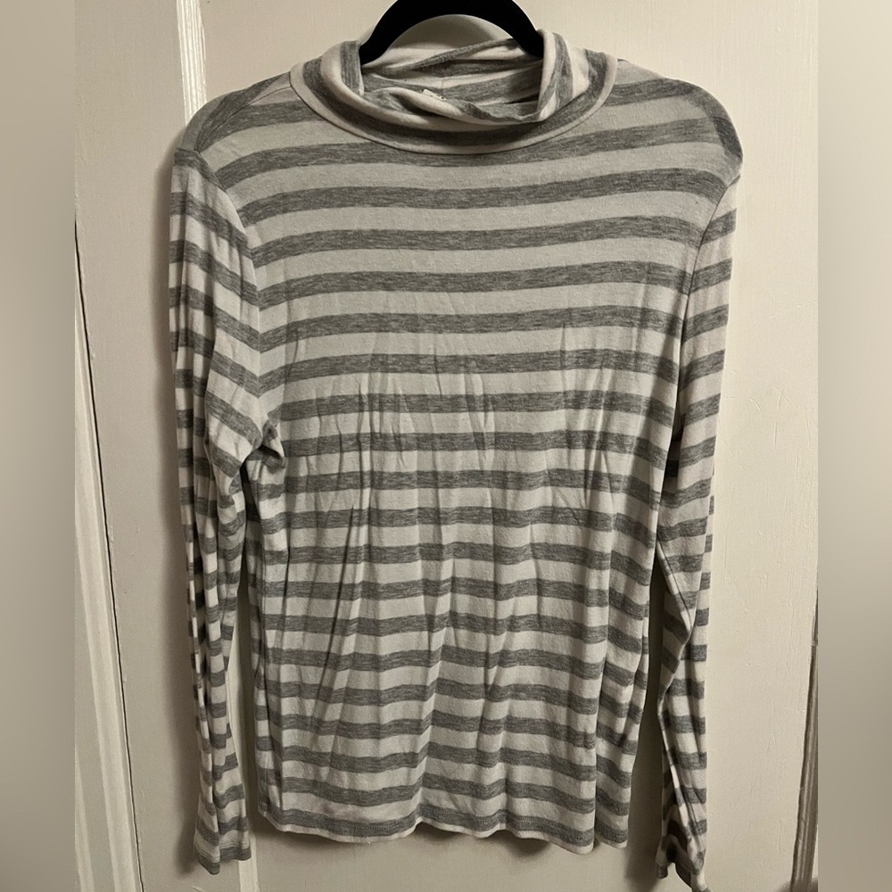 Stripes turtle neck